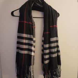 Brandy Melville plaid scarf